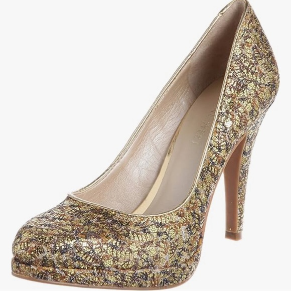 NWT Nine West Women’s Rocha Gold Glitter Pumps Size 7M - Picture 1 of 9